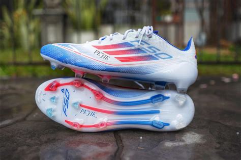 nike f50 voetbalschoenen|adidas f50 sandalen.